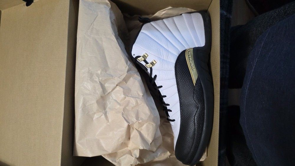 JORDAN 12 ROYALTY