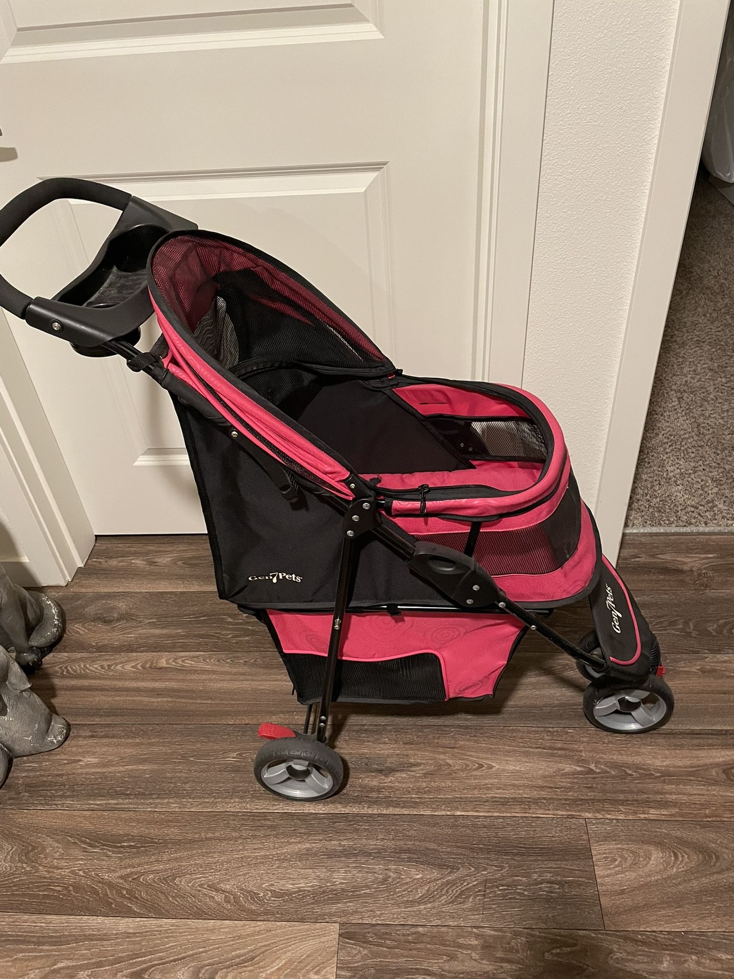 Pet Stroller - Gen7Pets - Like New
