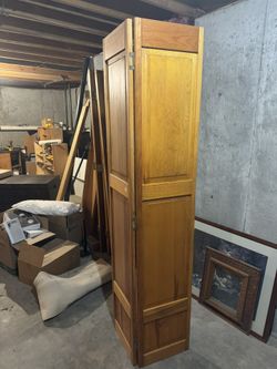 2x 2panel Bi-fold Solid Wood Door. 30x80