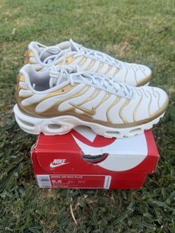 Nike Air Max Plus Women's Shoes White Metallic Gold Shoes Sneaker size 6.5