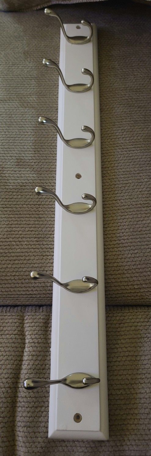 Wall Mounted Wooden Coat/Clothes Hook