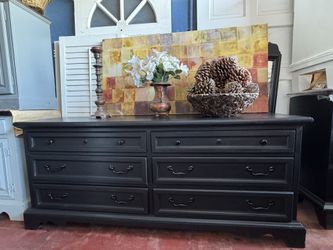 Long Dresser