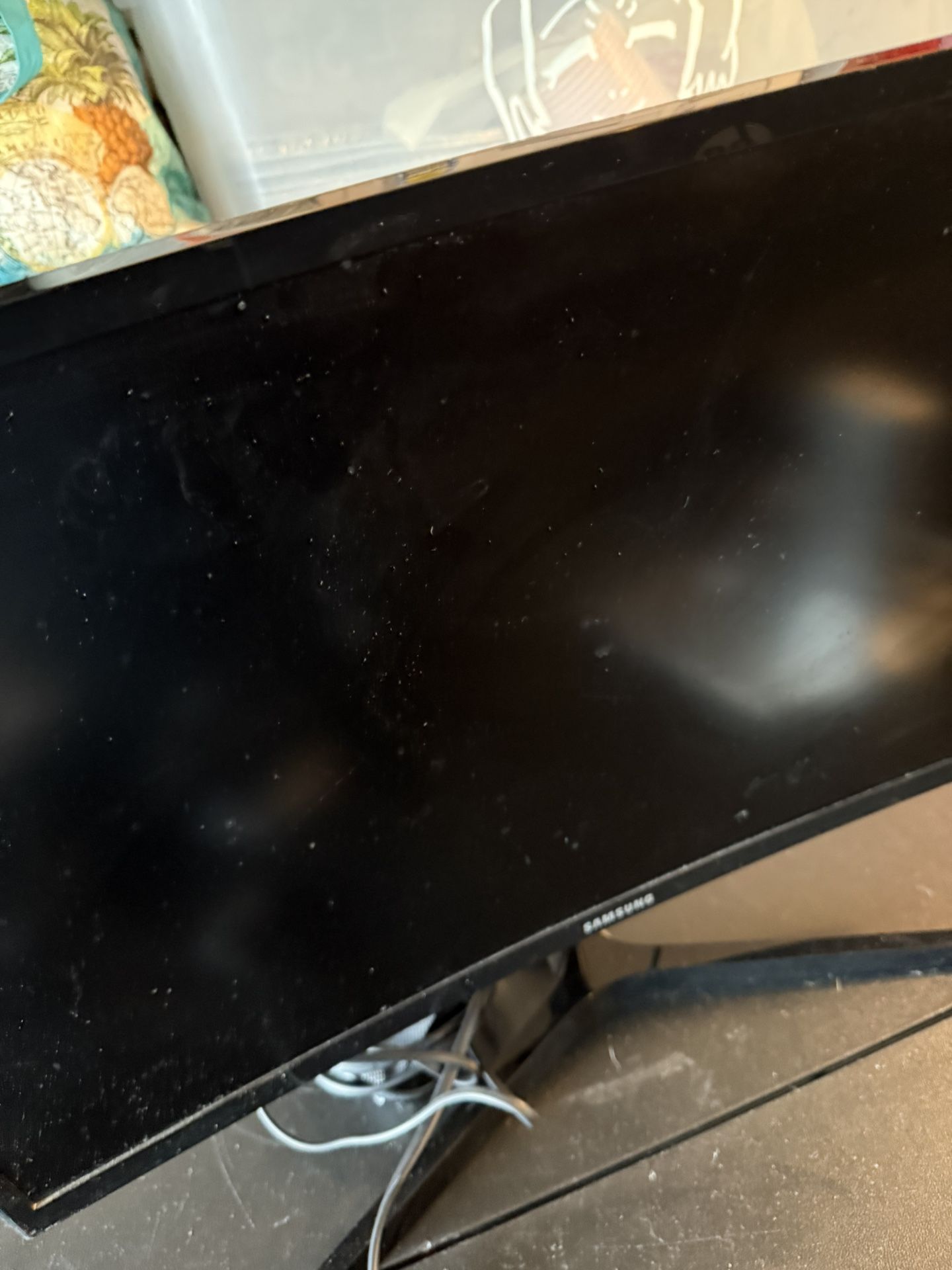 Samsung 24” Computer monitor 