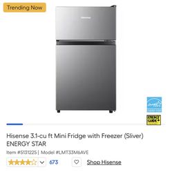Mini Fridge / Freezer 