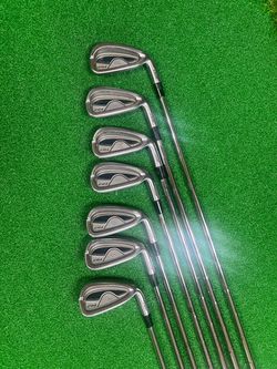 Cleveland golf iron set