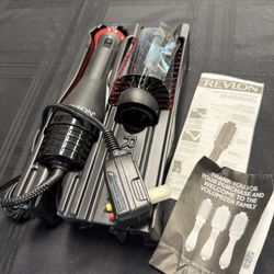 Revlon One-Step Volumizer Hair Dryer and Styler - NEW