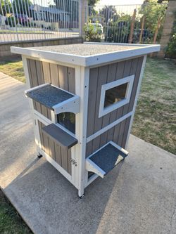 2-Story Weatherproof Wooden Cat House Spacious Outdoor Shelter - PET20