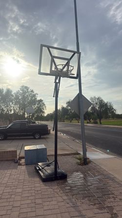 Basketball hoop