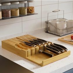 Drawer knife block