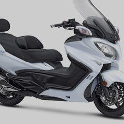 2018 Suzuki Burgman 650 Executive 