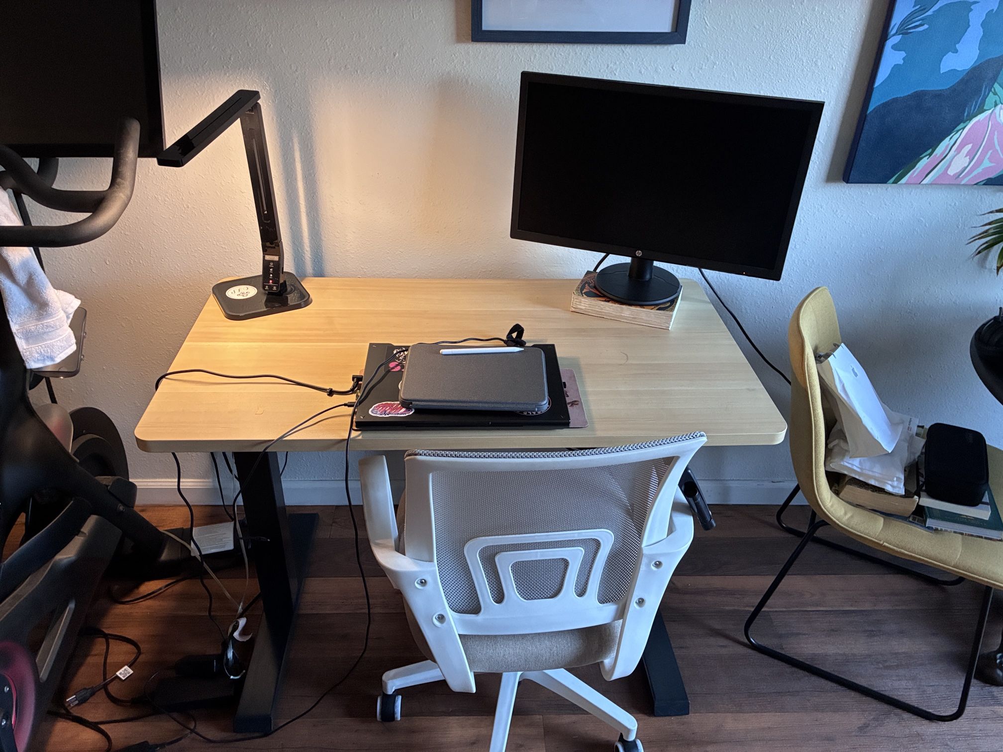 Sit and stand Desk