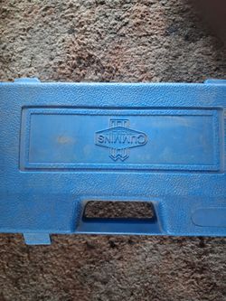 Cummings industrial tool co.   Ratcheting pipe threader