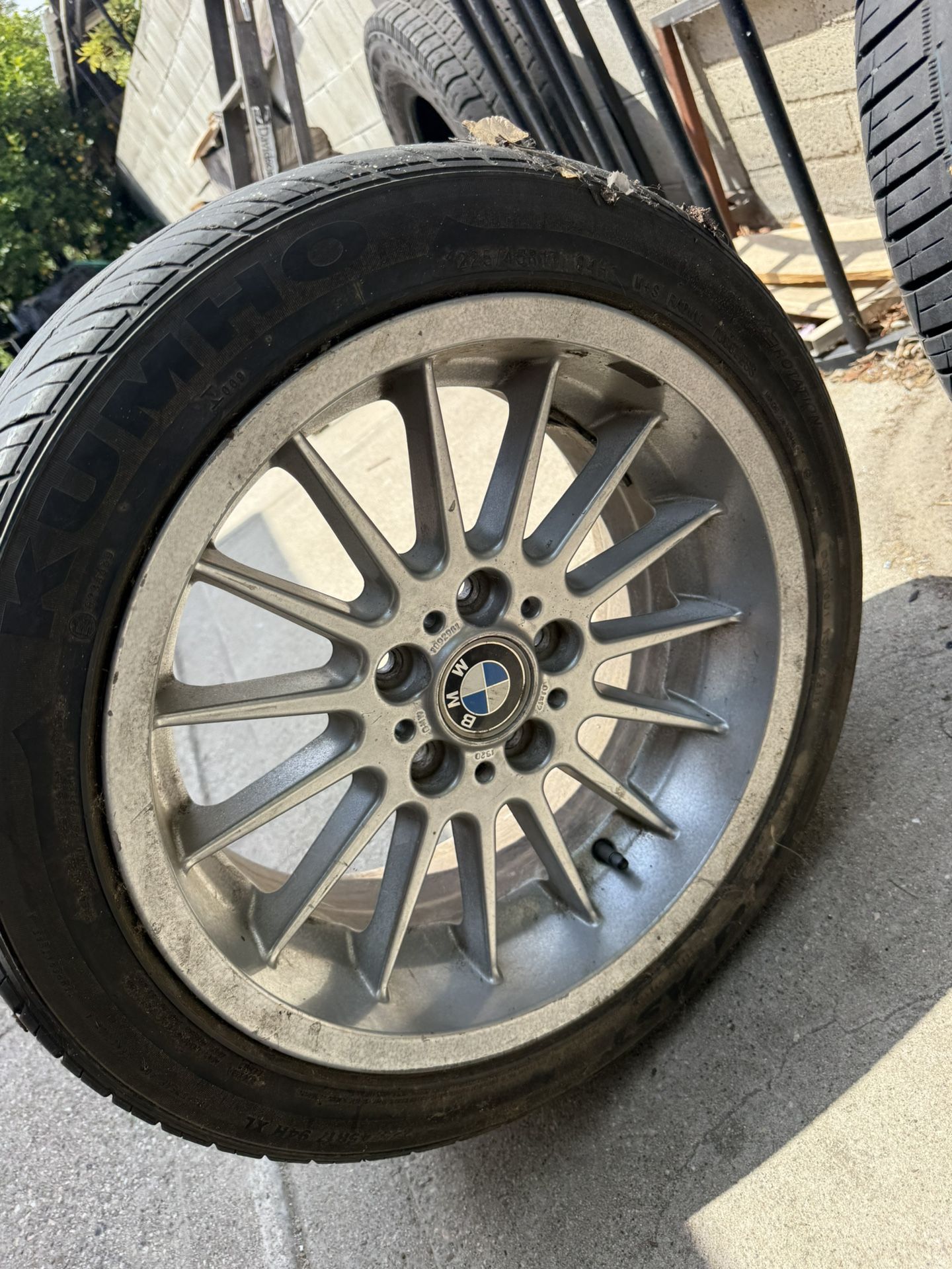 BMW E39 17in Oem Wheels