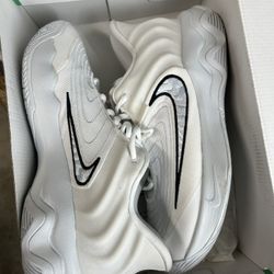 Nike Giannis Immortality 4 White Size 9.5