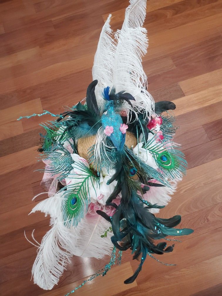 ~~Kentucky Derby Hat ~~ Peacock & Feathers, Won Awards!
