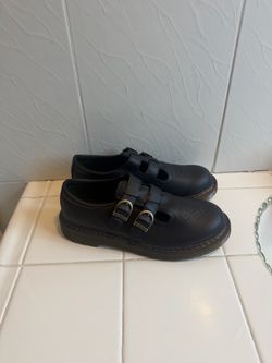 Dr. Martens Mary Jane size 6M / size 7.5 women