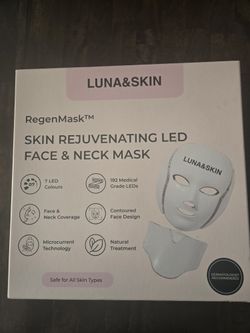 Red Light Therapy Face and Neck Mask