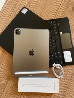 iPad Pro 11” (M2 chip / 2022 model) 4th Generation 128GB with  keyboard case and stylus pen