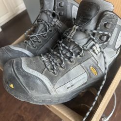 Slightly Used Keen Men’s 6” WorkBoots 9.5  