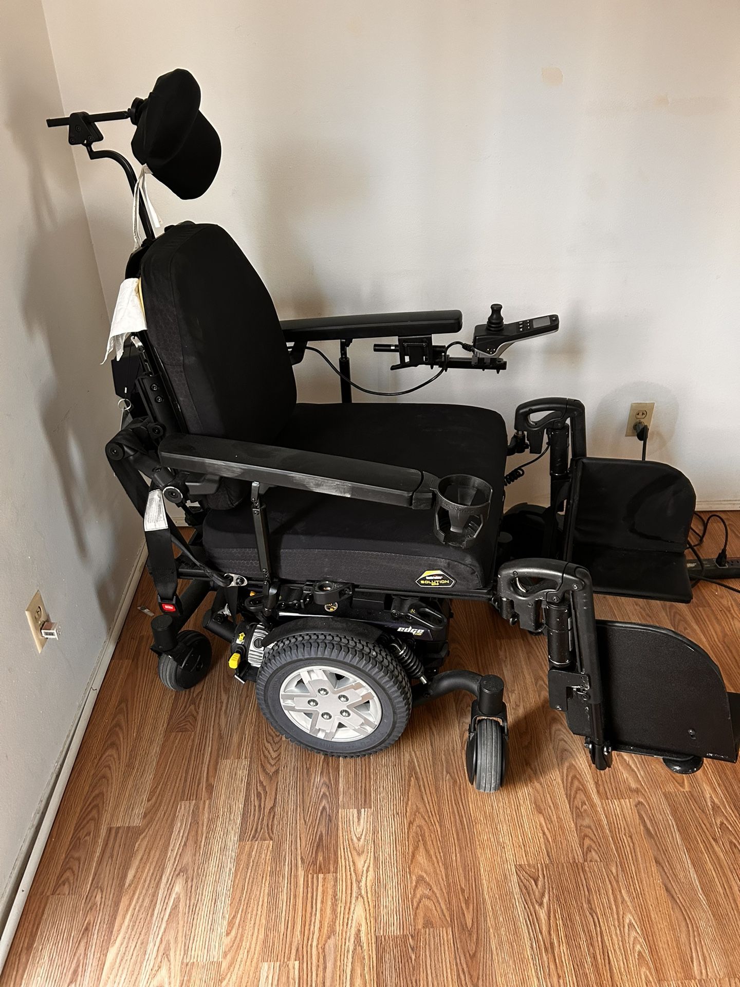 Excellent electric Wheel Chair
