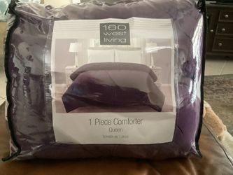 160 West Living brand 1 Piece Comforter (Queen size)new