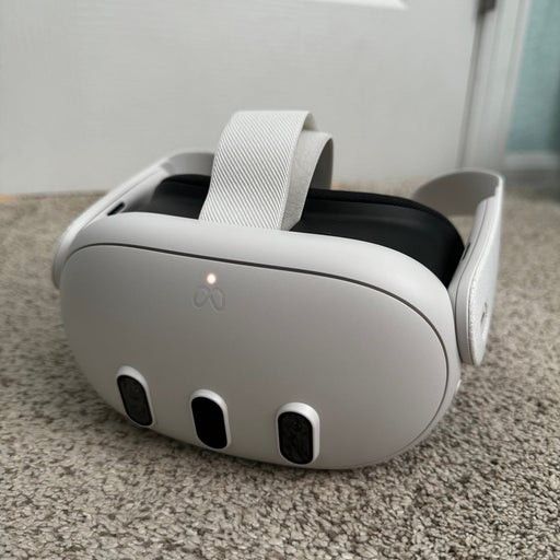 Meta Quest 3 512 GB VR Headset Barely Used DEAD PIXEL Otherwise Mint Condition