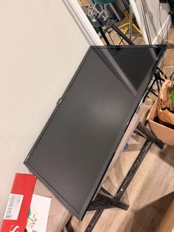 32in Onn Roku TV