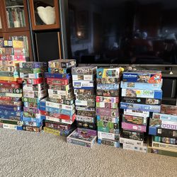 100 Puzzles 🧩 For $100!!! O.B.O. Most Are 1,000 Pieces, Some Brand New