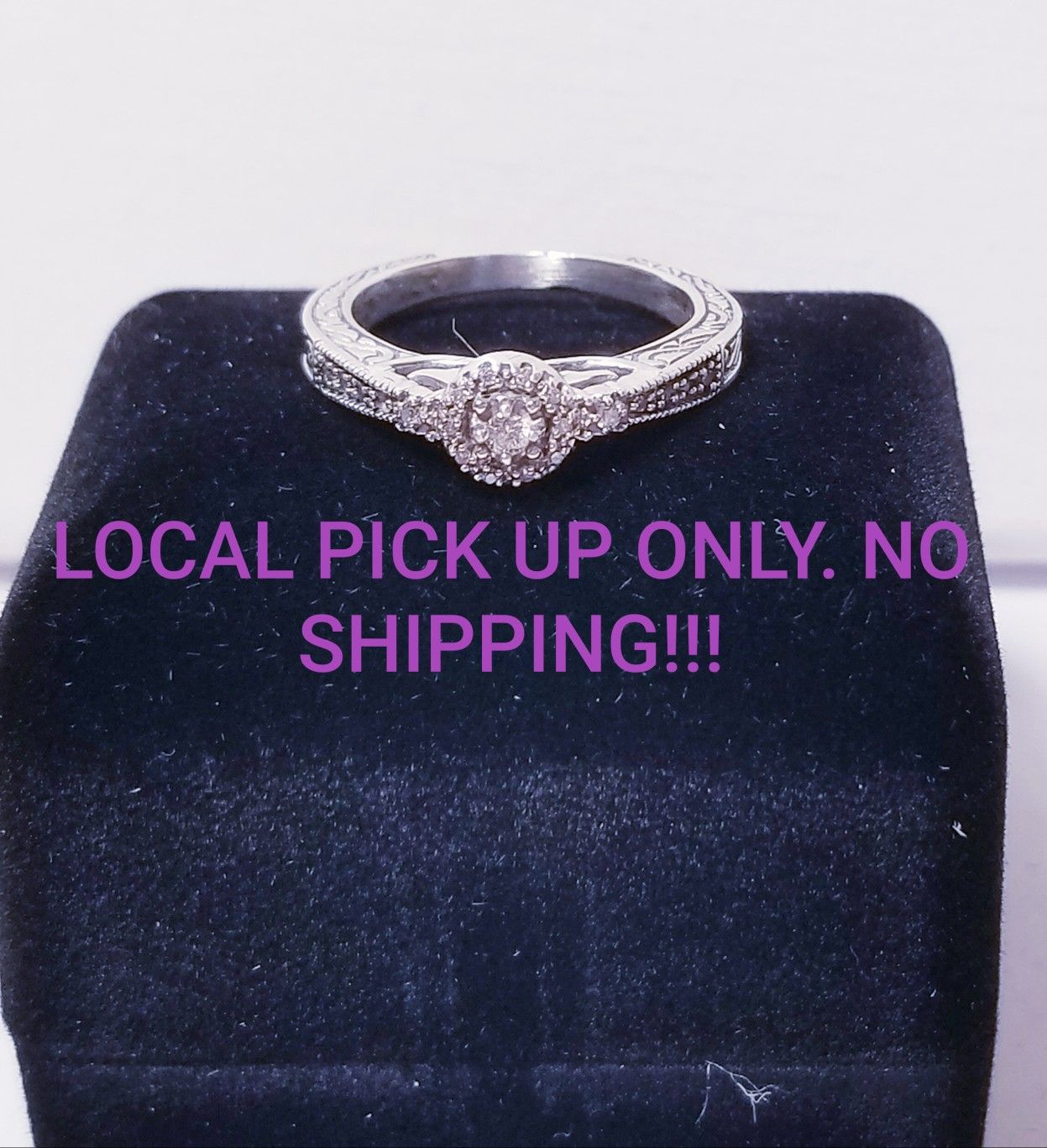 Halo vintage style diamond ring NO SHIPPING