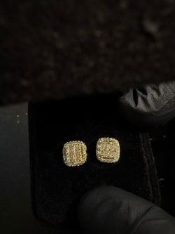 Gold Square Cluster Stud Earrings