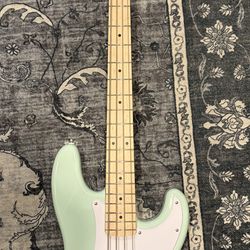 Squier Sonic Precision Bass Guitar - Limited-Edition Surf Green