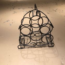 Metal wine rack