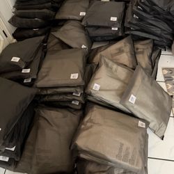 🔌WHOLESALE/SINGLE ESSENTIAL HOODIES🔌
