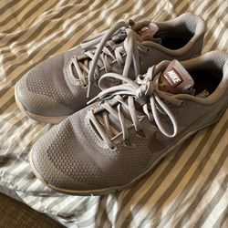 Nike Size 9 Women’s
