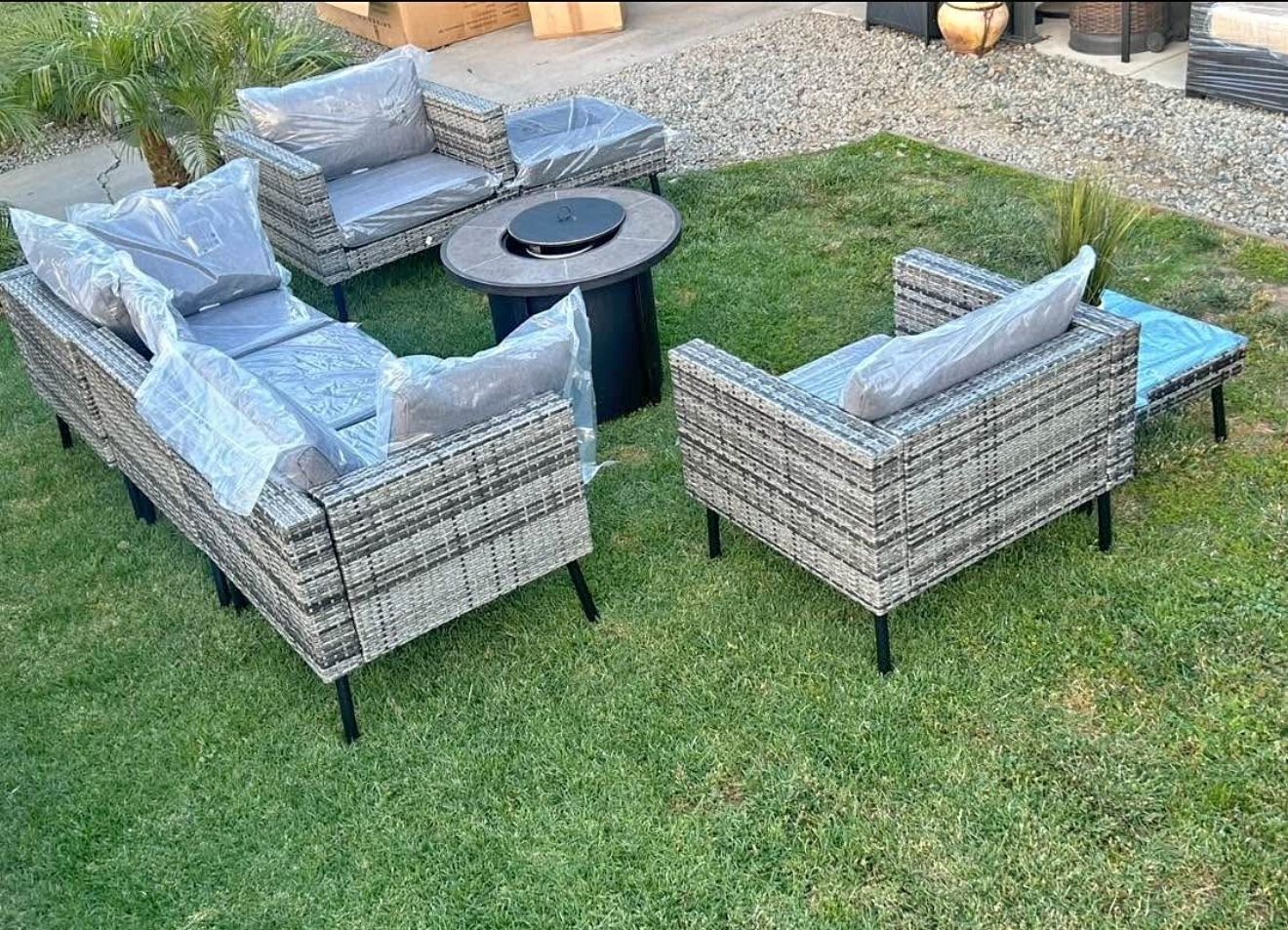 Brand New Patio Outdoor Furniture Set With Fire Pit 
