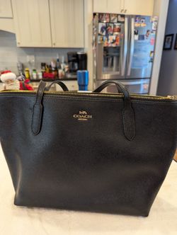 Coach Zip Top Tote Black