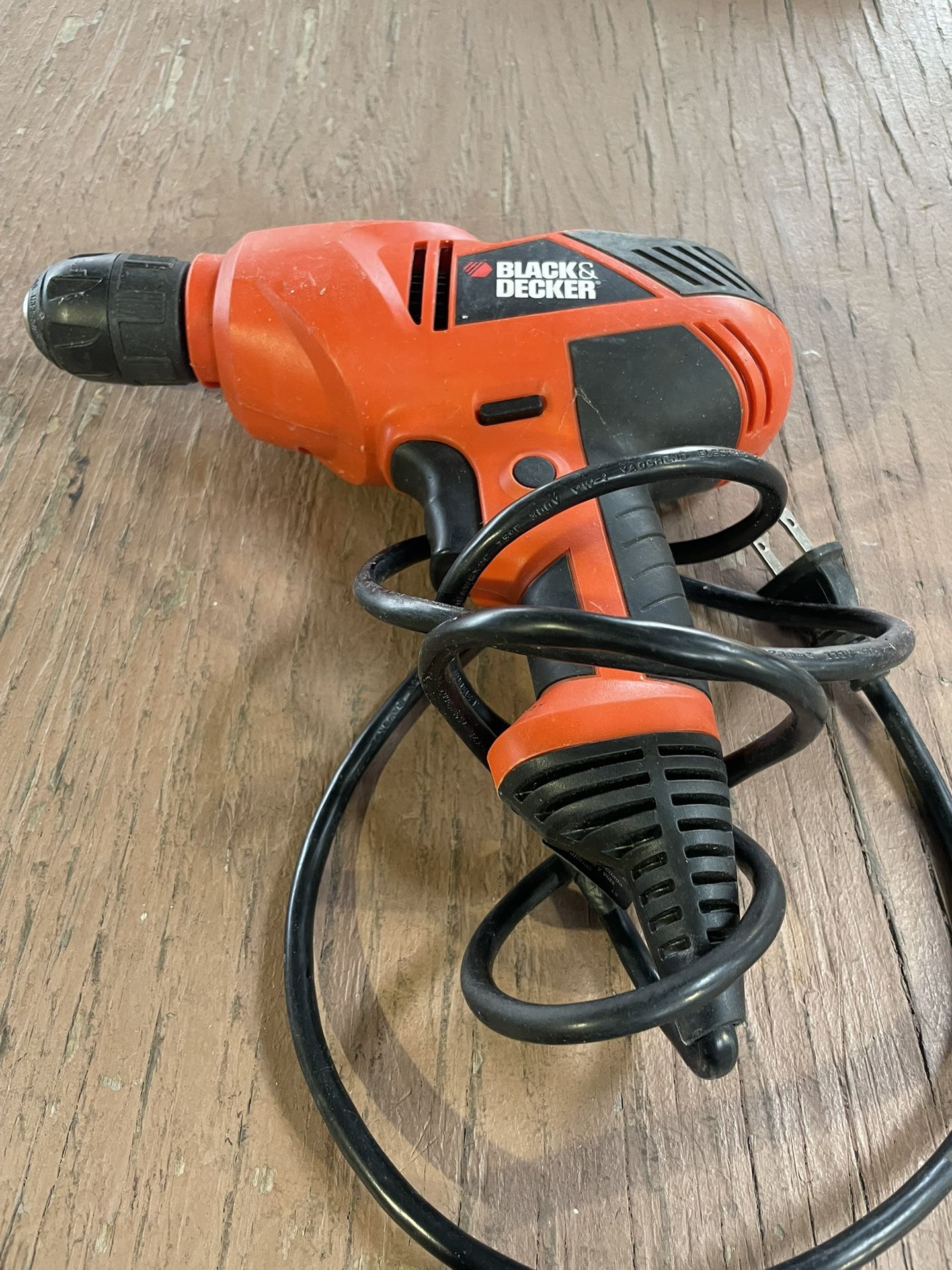 BLACK+DECKER DR250, 5.2 Amp Corded Drill/Driver