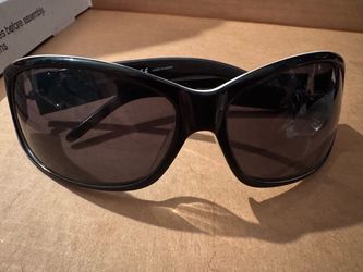 D&G sunglasses new with out tags