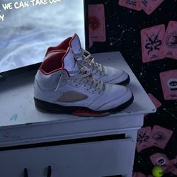 Air Jordan retro fire red