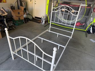 Twin metal  bed frame