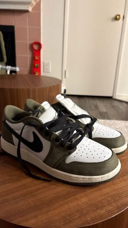 AJ1 LOW OG OLIVE SNEAKERS