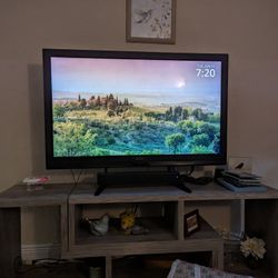 46" TV With Amazon Fire/remote 