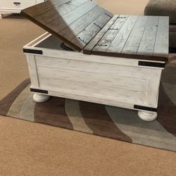 Lift Square Coffee Table 