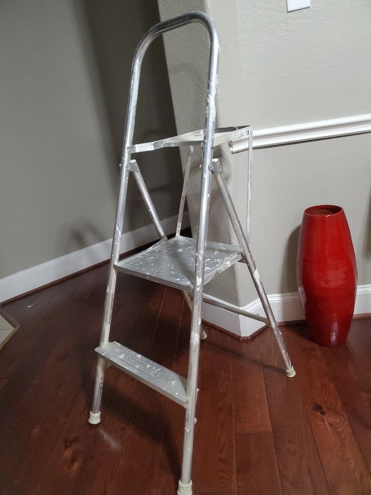 2 step ladder