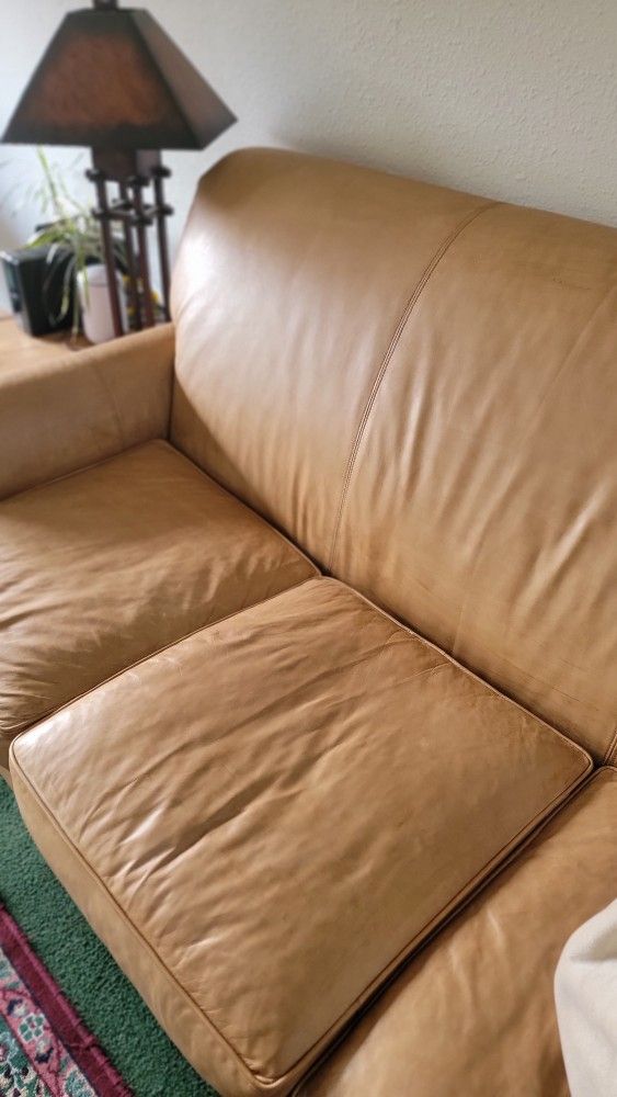 3 Seat Thomasville Leather Couch Camel Color