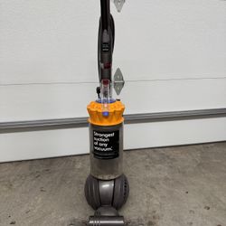 Dyson Ball Multifloor Bagless Upright Vacuum Cleaner 