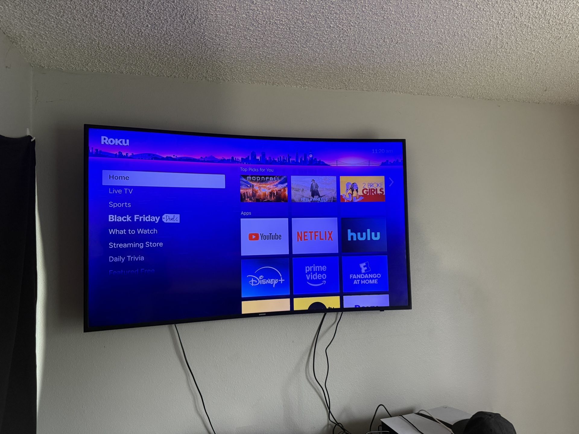 Samsung 65 Inch 4K Curved Tv With Roku Sound Bar