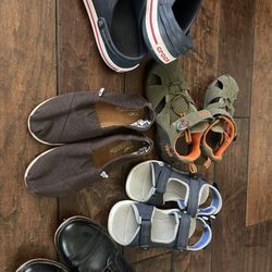 Shoes Boys Tom’s Crocs Sandals Dress Shoes Water Shoes 