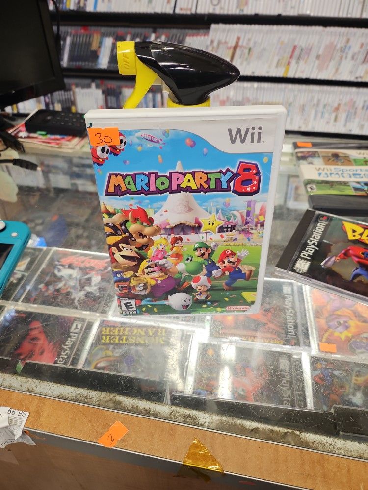 Mario Party 8 (Nintendo Wii,  No Manual 