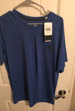Valentine’s Day 👀 Original adidas blue shirt size XL
